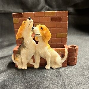 Beagle Dog Figurine with Brick Wall Vtg